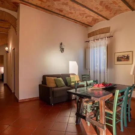 Borgo San Lorenzo A Linari * San Rocco a Pilli